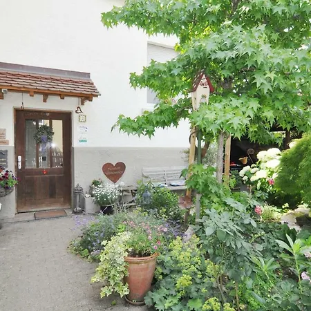 Lamba Gastezimmer * Lorch